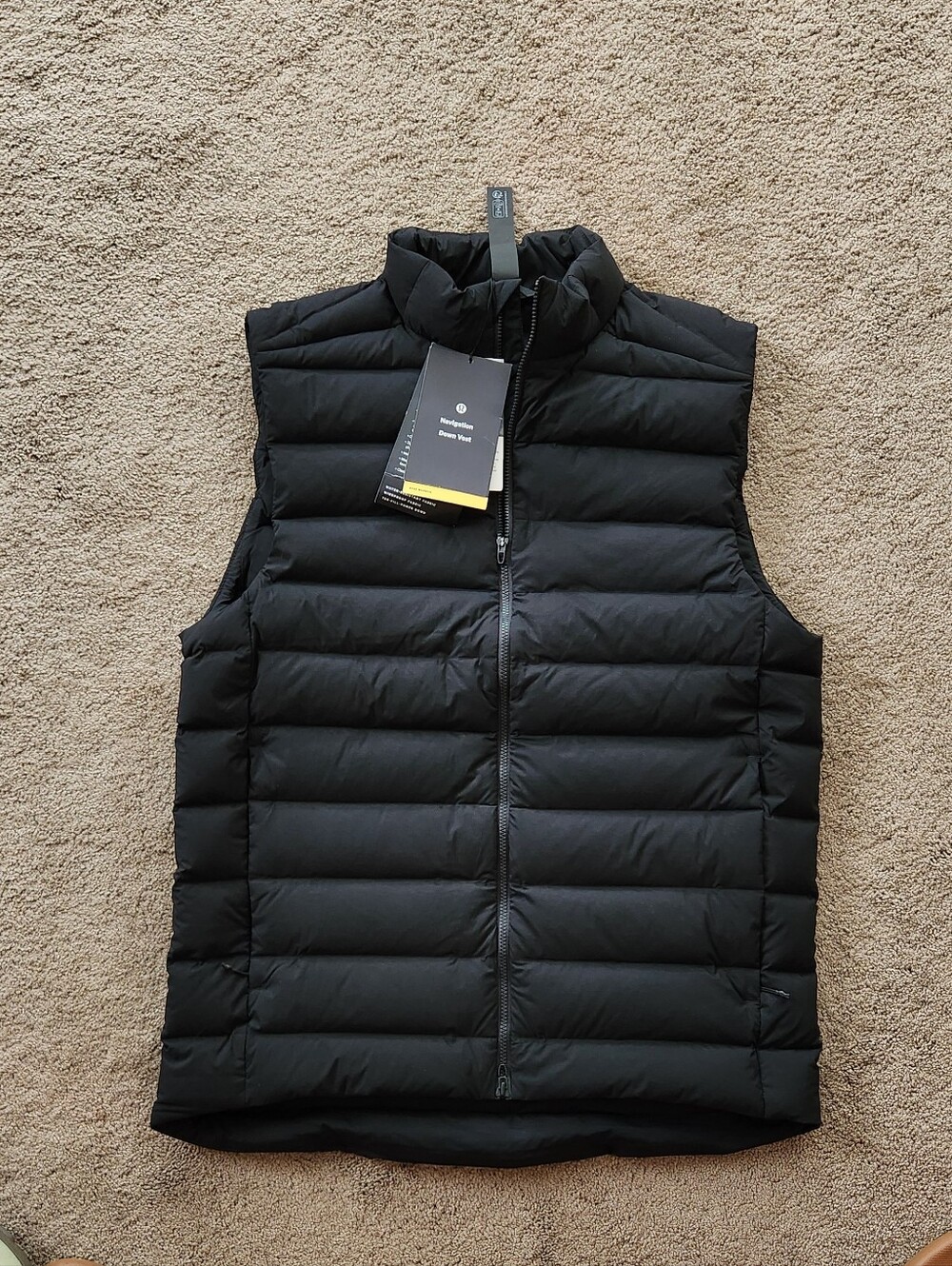 NWT Lululemon Black Navigation 700 Fill Down Puffer Vest Water Resistant Mens XS